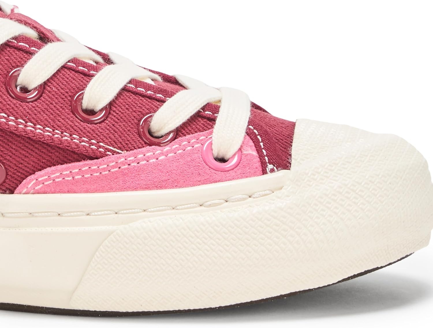 image:imageLacoste Womens Backcourt 20 SneakerBurgundyOff White