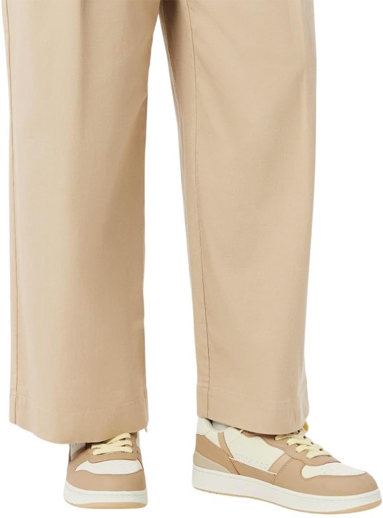 image:imageLacoste Womens TClip Set SneakerLight BrownOff White